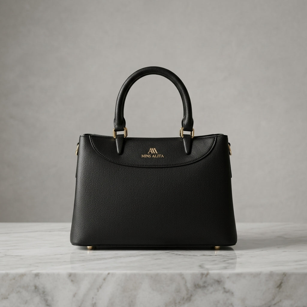Timeless Luxe Carryall – Elegant Everyday Handbag